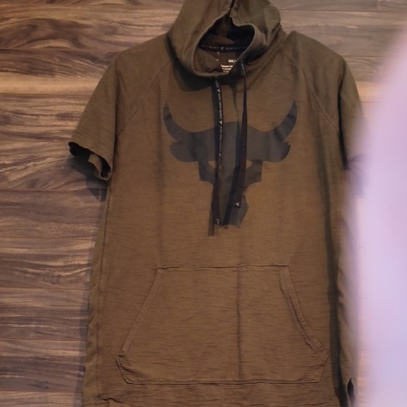 Under Armour Project Rock - Charged Cotton Short Sleeve Hoodie Military Green - Picture 5 of 7